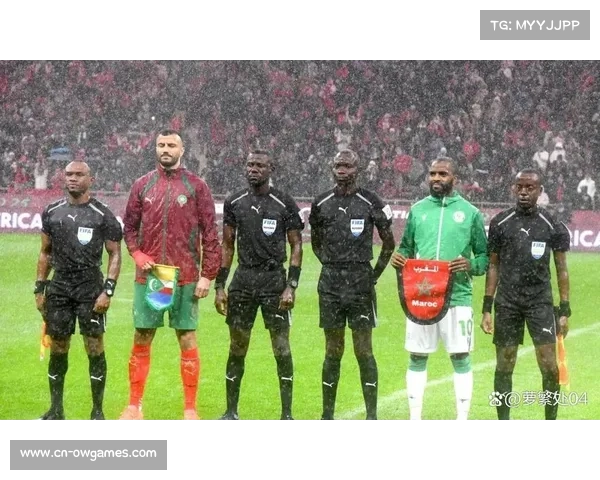 非洲杯冠军摩洛哥队回国，总统机场迎接英雄归来